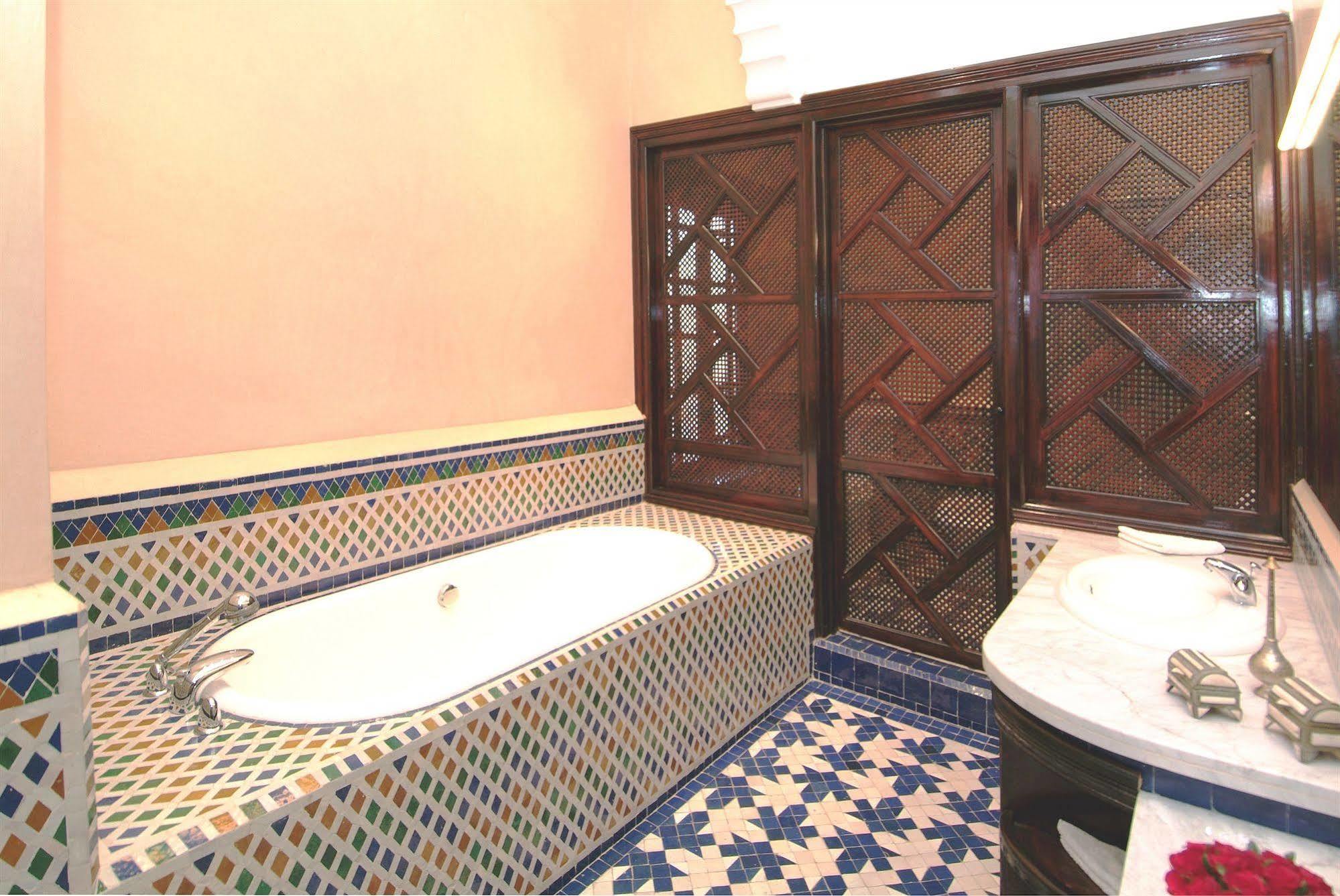 Riad Misbah Fez Exterior photo